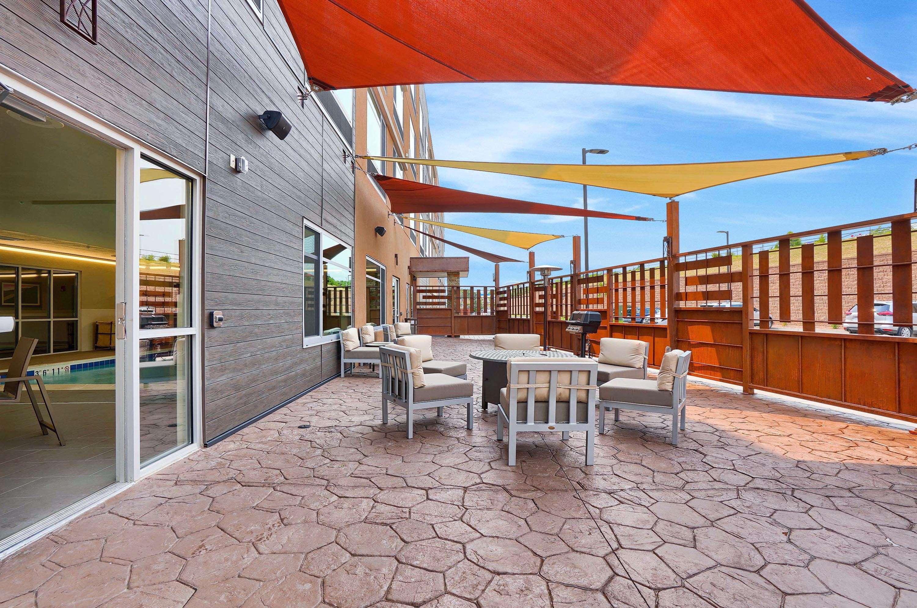 Best Western Plus Orange County Vidor Exterior foto